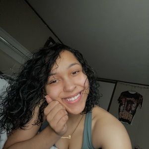 Meet your Posher, Sierra